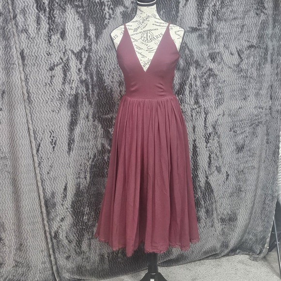 Dress The Population Alicia Dress Sz S Burgundy Midi Cocktail Chiffon Timeless - Picture 1 of 15
